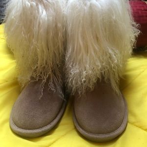 Faux Fur slip on boots!